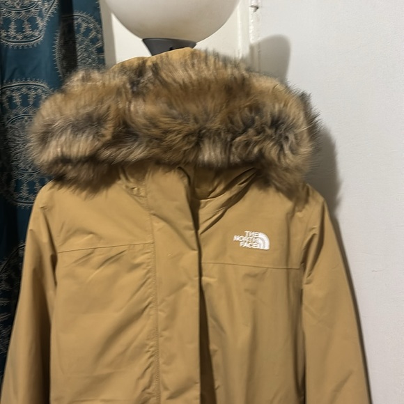 North face women’s down parka 550 Excellent condition. No tags worn twice - Picture 5 of 16